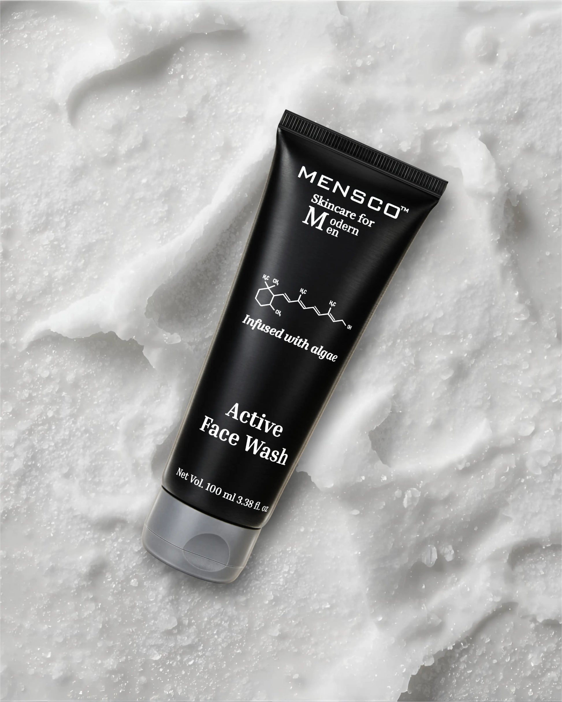 “Lightweight algae face wash texture for men’s daily detox cleansing”